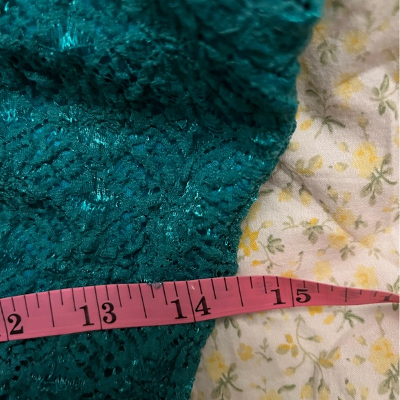 Vintage Y2K Style Lace V Neck Top - Picture 4 of 6